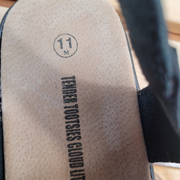 Tender tootsie sandals women size 11M - Picture 8 of 8